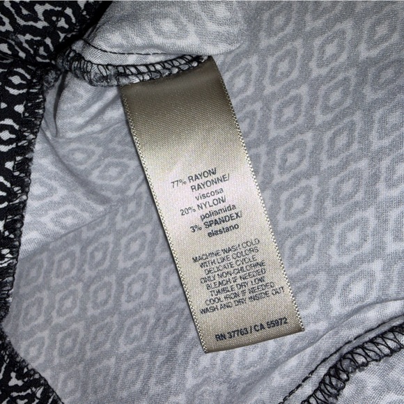 Rafaella Geometric Pants - Picture 4 of 5